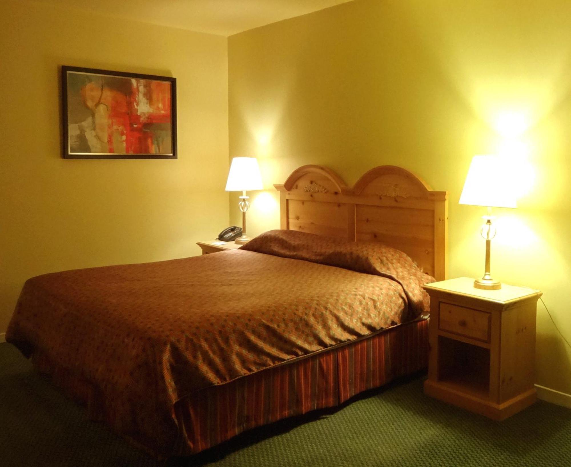 Hotel Alila Saint-Sauveur-des-Monts Стая снимка