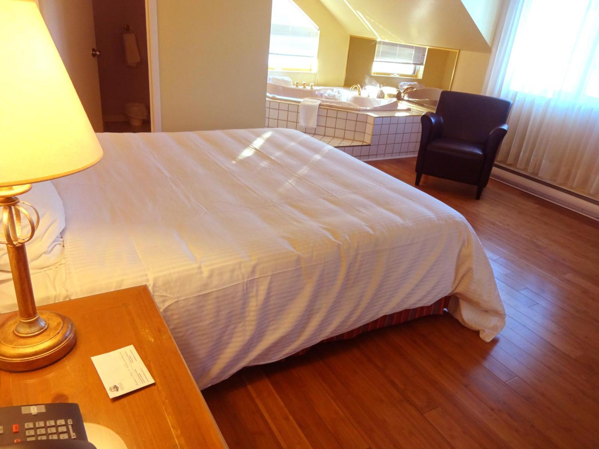 Hotel Alila Saint-Sauveur-des-Monts Екстериор снимка
