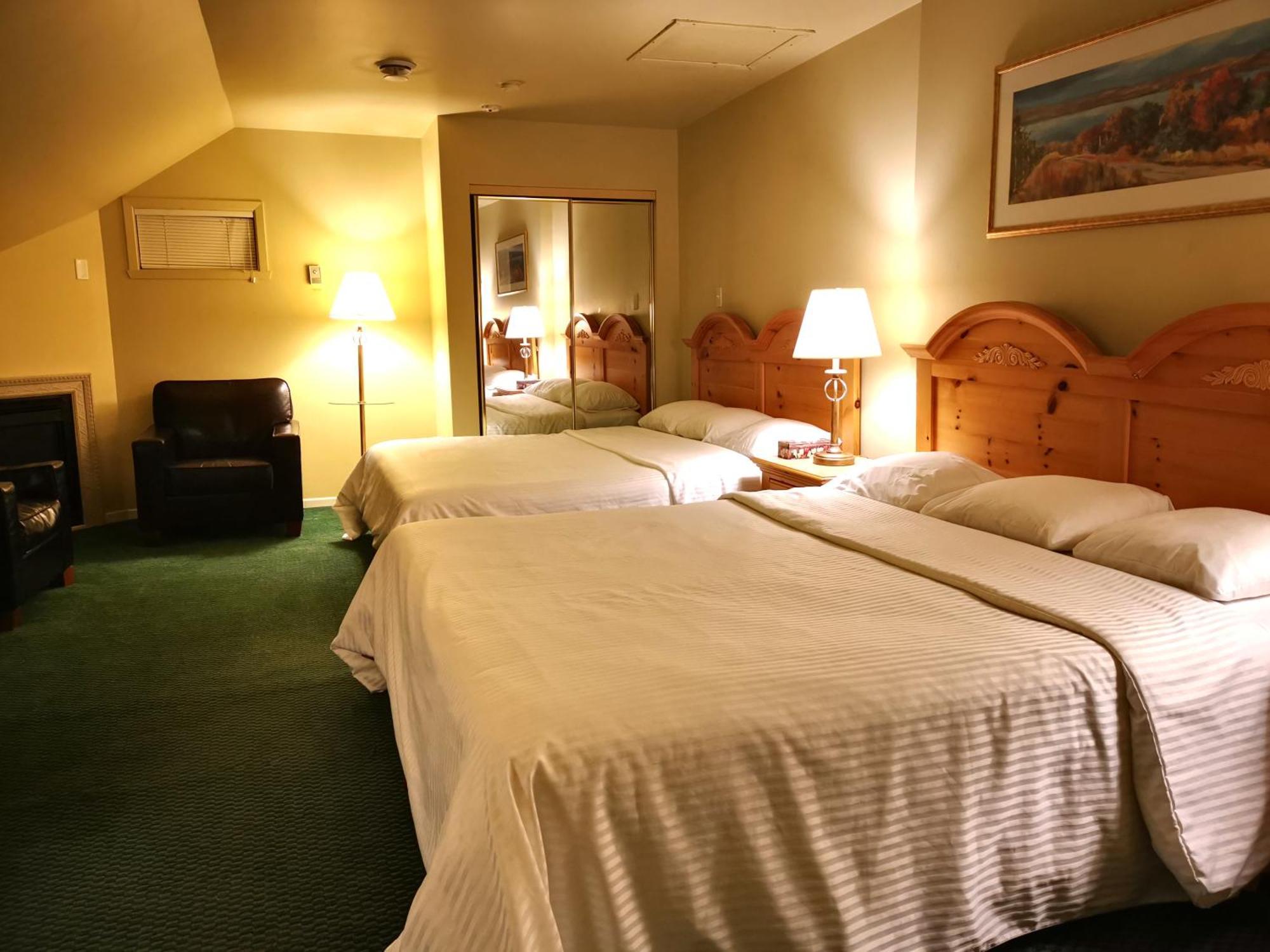 Hotel Alila Saint-Sauveur-des-Monts Екстериор снимка