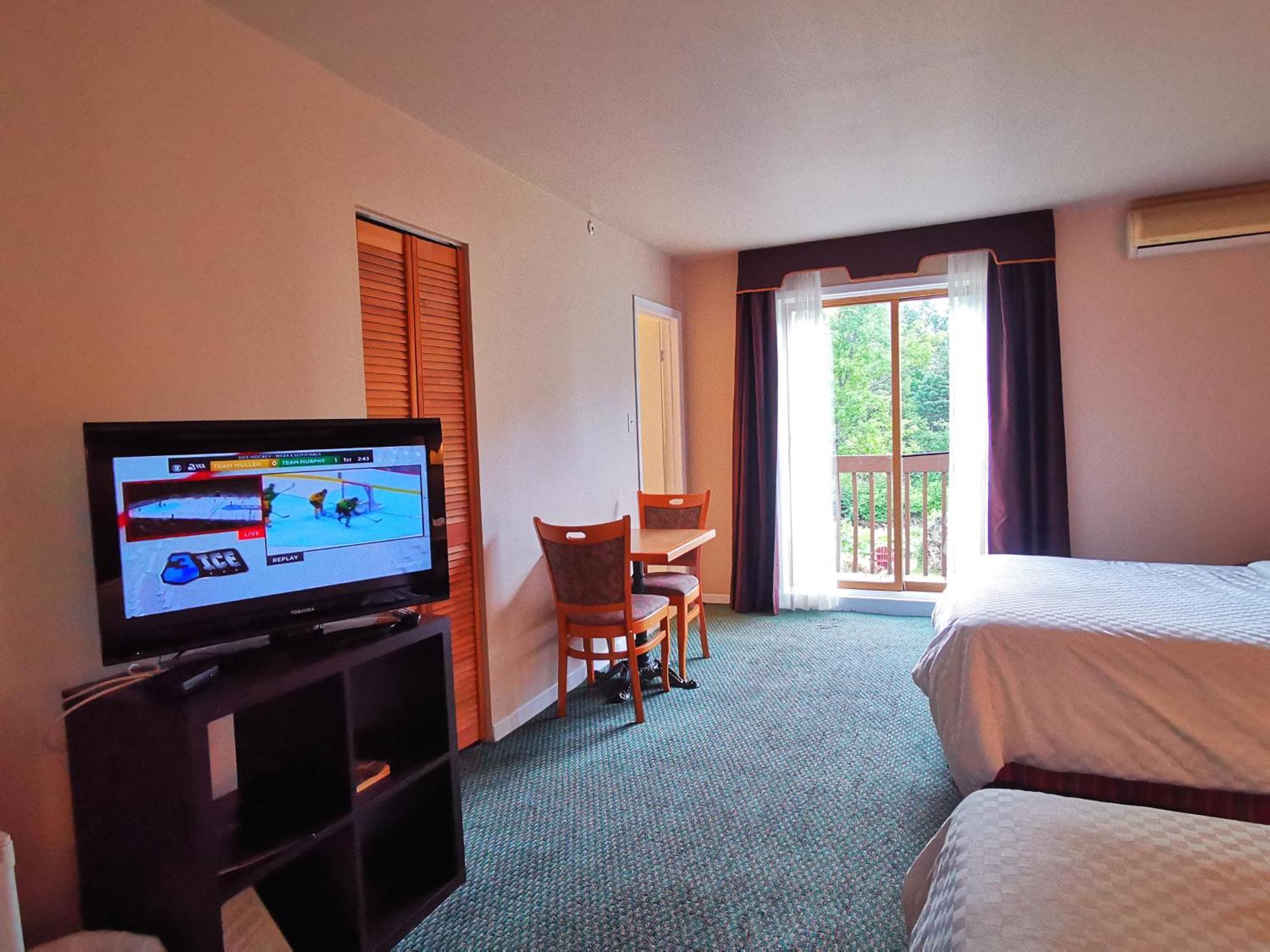 Hotel Alila Saint-Sauveur-des-Monts Екстериор снимка