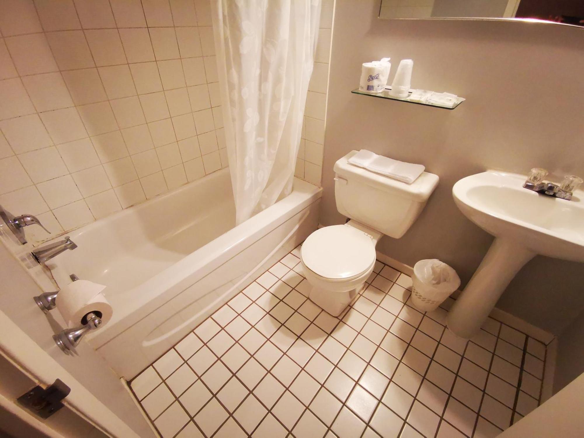Hotel Alila Saint-Sauveur-des-Monts Стая снимка