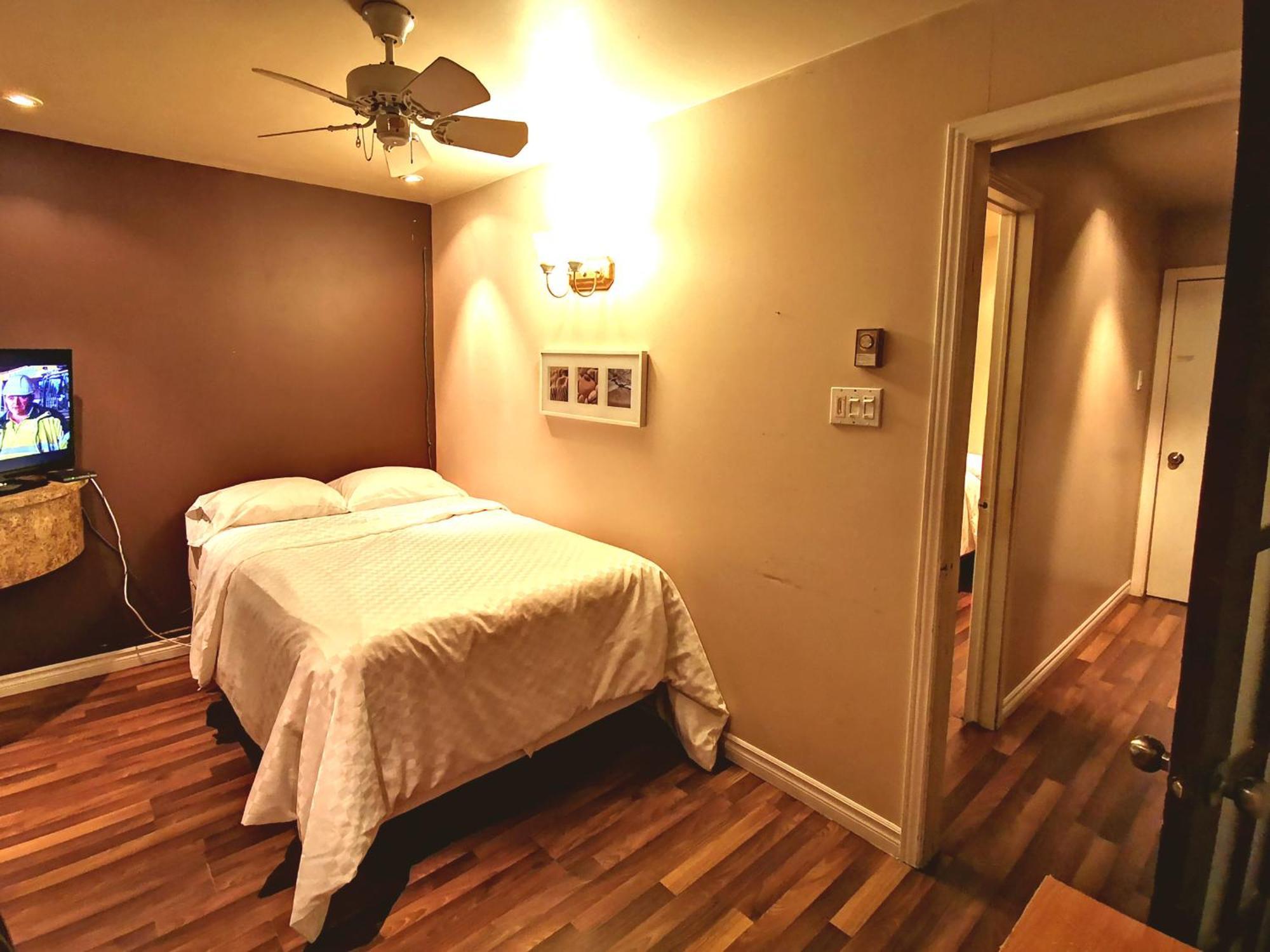 Hotel Alila Saint-Sauveur-des-Monts Стая снимка